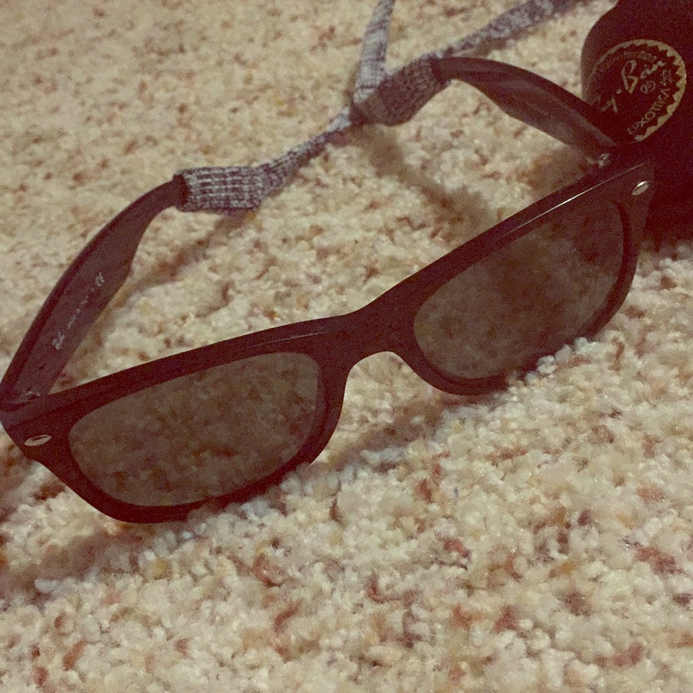 Ray Ban New wayfarer sunglasses